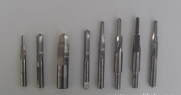 高速CNC加工中心刀具（jù）
